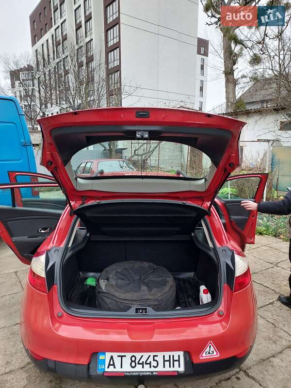 Хэтчбек Renault Megane 2010 в Ивано-Франковске фото 16 Хэтчбек Renault Megane 2010 в Ивано-Франковске