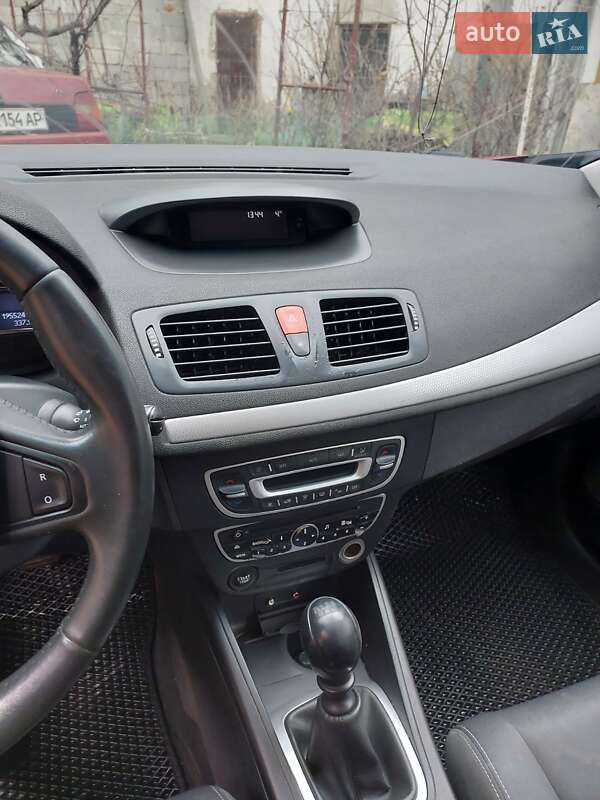 Хэтчбек Renault Megane 2010 в Ивано-Франковске фото 25 Хэтчбек Renault Megane 2010 в Ивано-Франковске