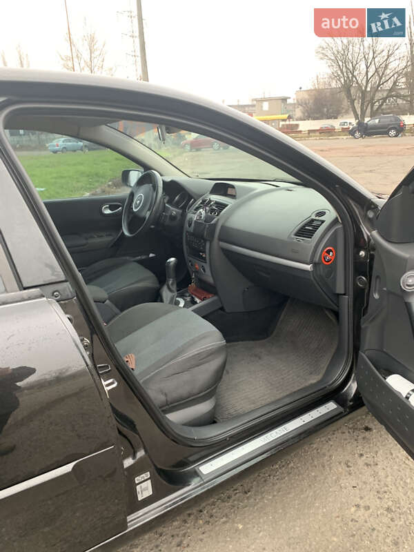 Седан Renault Megane 2009 в Києві фото 9 Седан Renault Megane 2009 в Києві