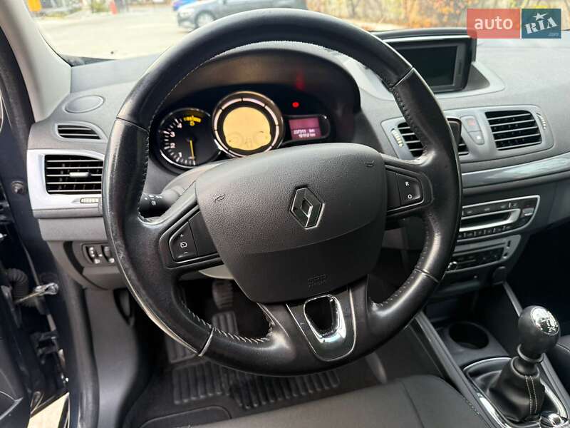 Универсал Renault Megane 2015 в Киеве