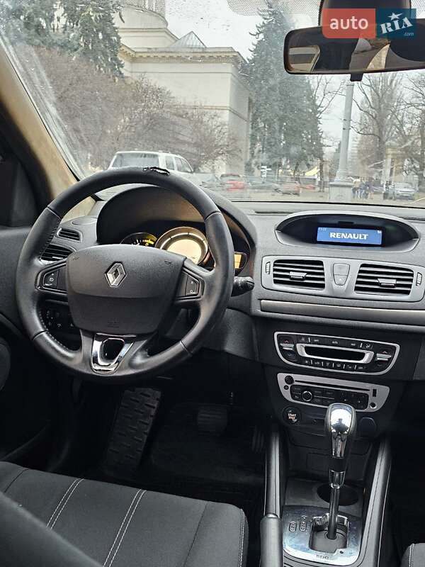 Универсал Renault Megane 2014 в Киеве фото 21 Универсал Renault Megane 2014 в Киеве