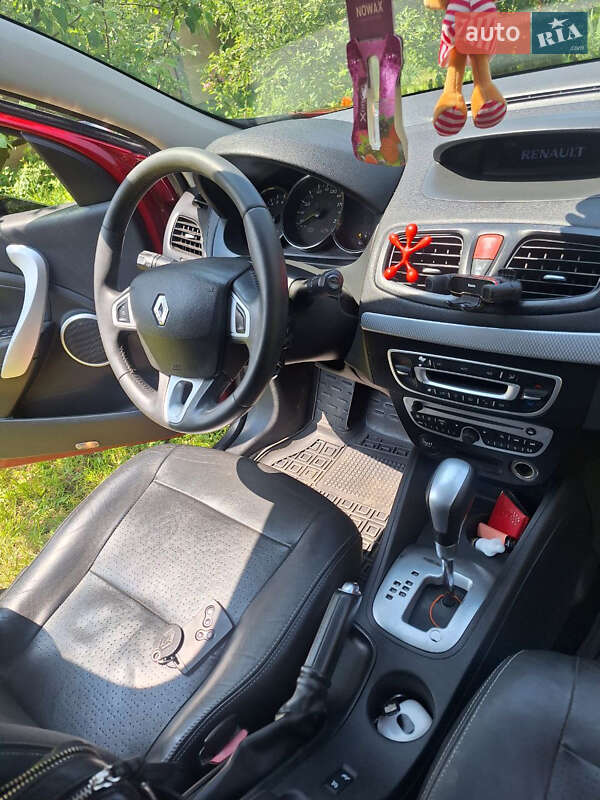 Купе Renault Megane 2010 в Дашеве фото 13 Купе Renault Megane 2010 в Дашеве