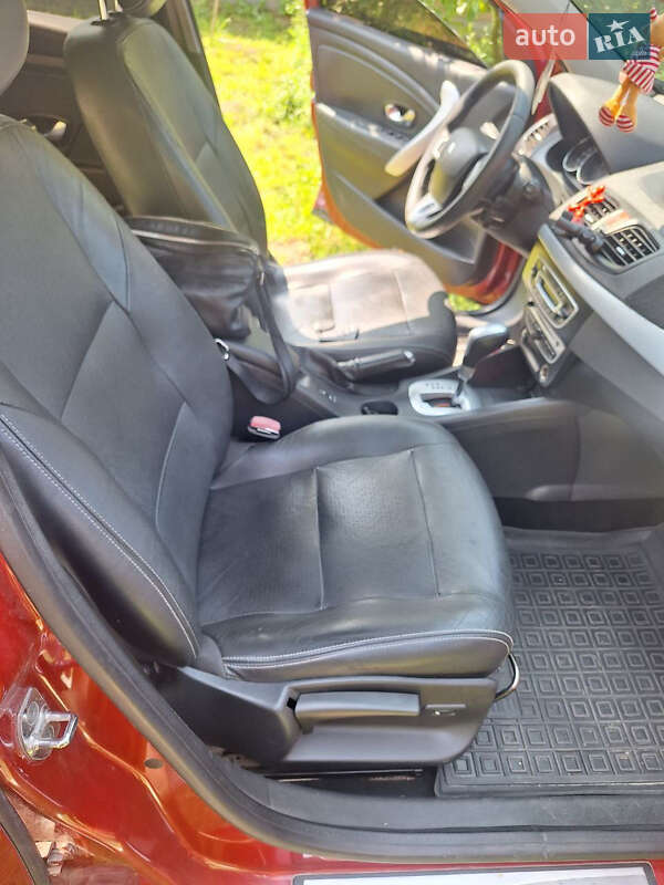 Купе Renault Megane 2010 в Дашеве фото 14 Купе Renault Megane 2010 в Дашеве