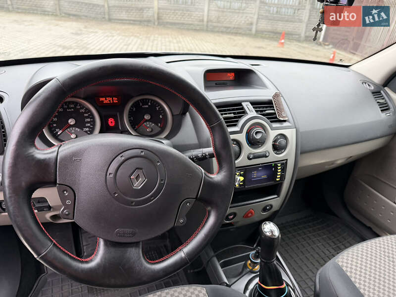 Хэтчбек Renault Megane 2005 в Львове фото 16 Хэтчбек Renault Megane 2005 в Львове