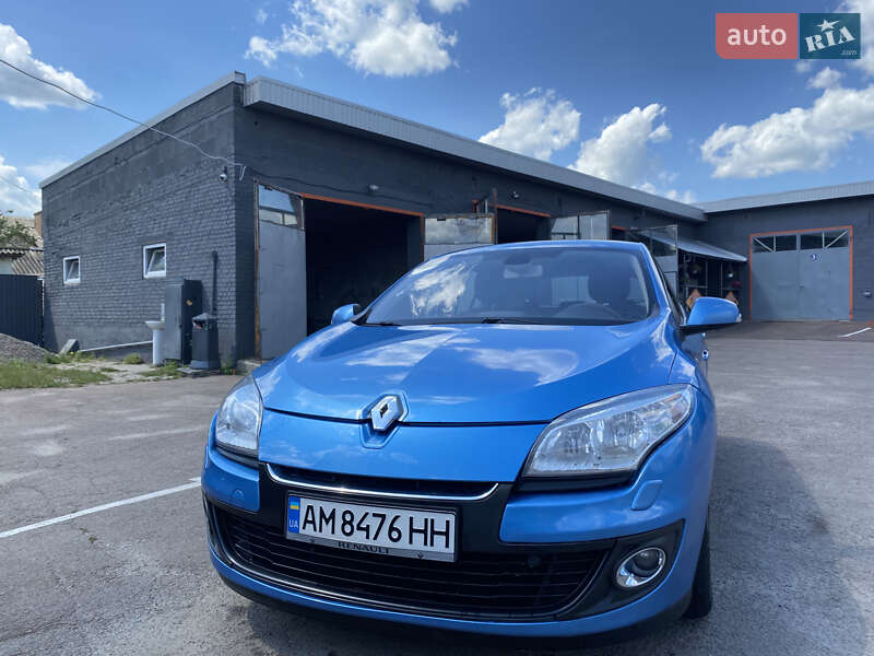 Хэтчбек Renault Megane 2012 в Коростене