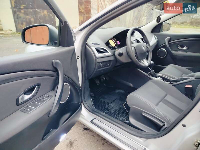 Хетчбек Renault Megane 2010 в Волочиську фото 19 Хетчбек Renault Megane 2010 в Волочиську