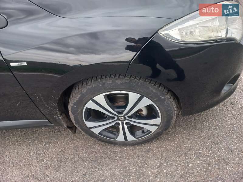 Хэтчбек Renault Megane 2011 в Ромнах