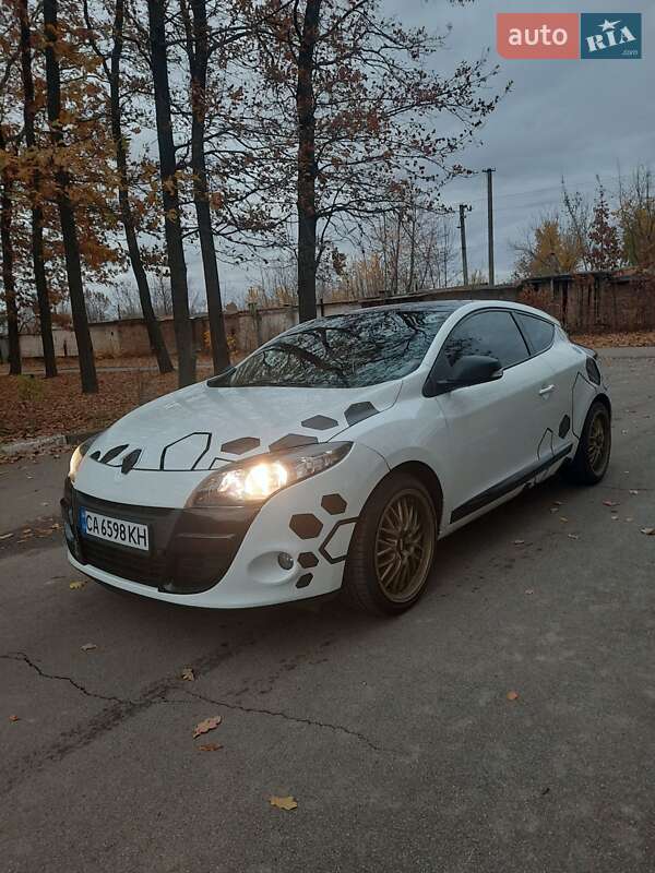 Купе Renault Megane 2011 в Умани фото 2 Купе Renault Megane 2011 в Умани