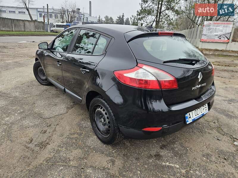 Хетчбек Renault Megane 2014 в Києві фото 2 Хетчбек Renault Megane 2014 в Києві