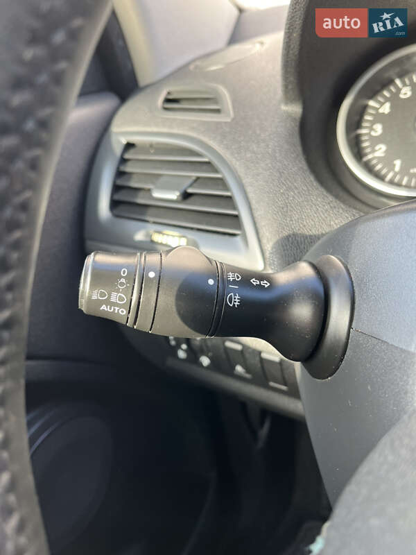 Хэтчбек Renault Megane 2009 в Хороле фото 40 Хэтчбек Renault Megane 2009 в Хороле