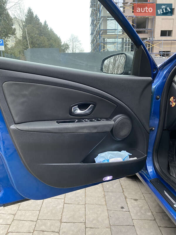 Хетчбек Renault Megane 2011 в Львові фото 21 Хетчбек Renault Megane 2011 в Львові