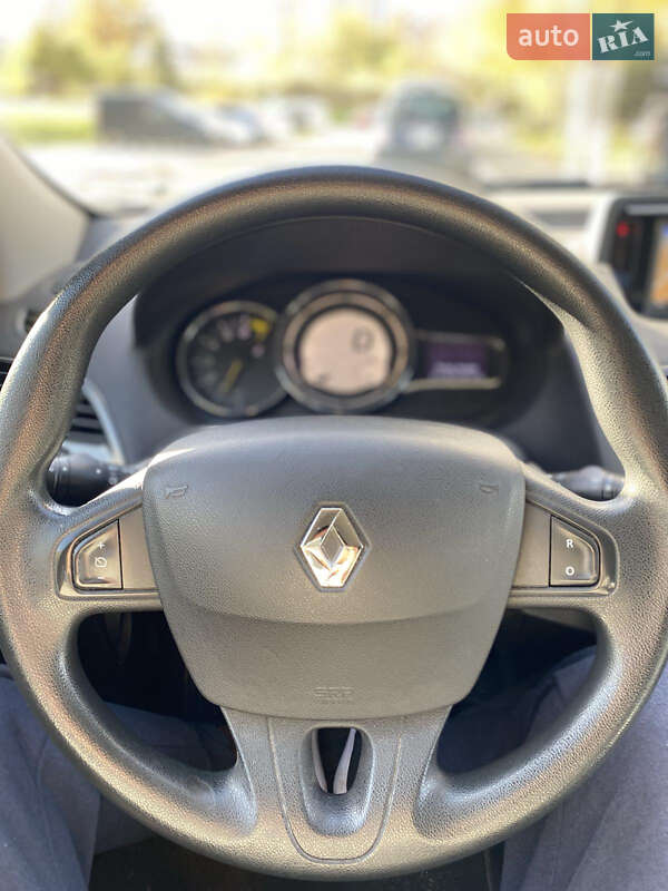 Хетчбек Renault Megane 2013 в Ірпені