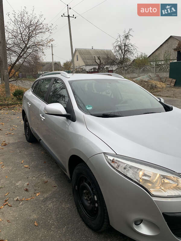 Універсал Renault Megane 2011 в Звенигородці фото 11 Універсал Renault Megane 2011 в Звенигородці