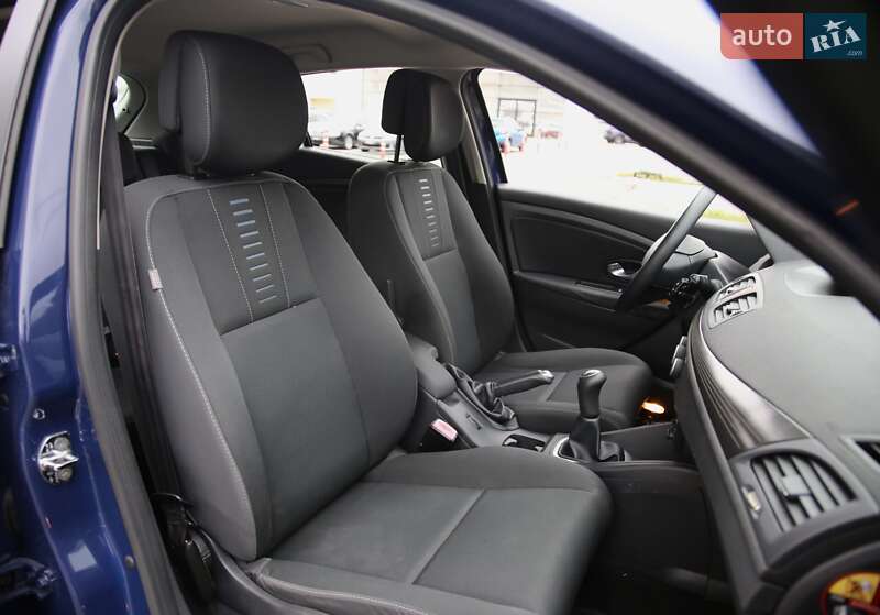 Хэтчбек Renault Megane 2009 в Харькове фото 10 Хэтчбек Renault Megane 2009 в Харькове