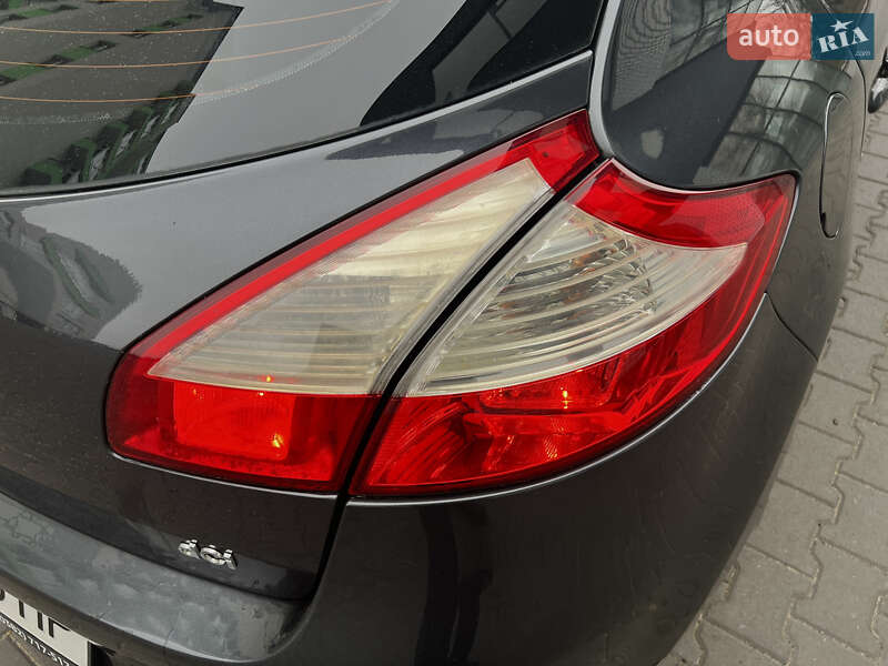 Хетчбек Renault Megane 2012 в Хмельницькому фото 6 Хетчбек Renault Megane 2012 в Хмельницькому