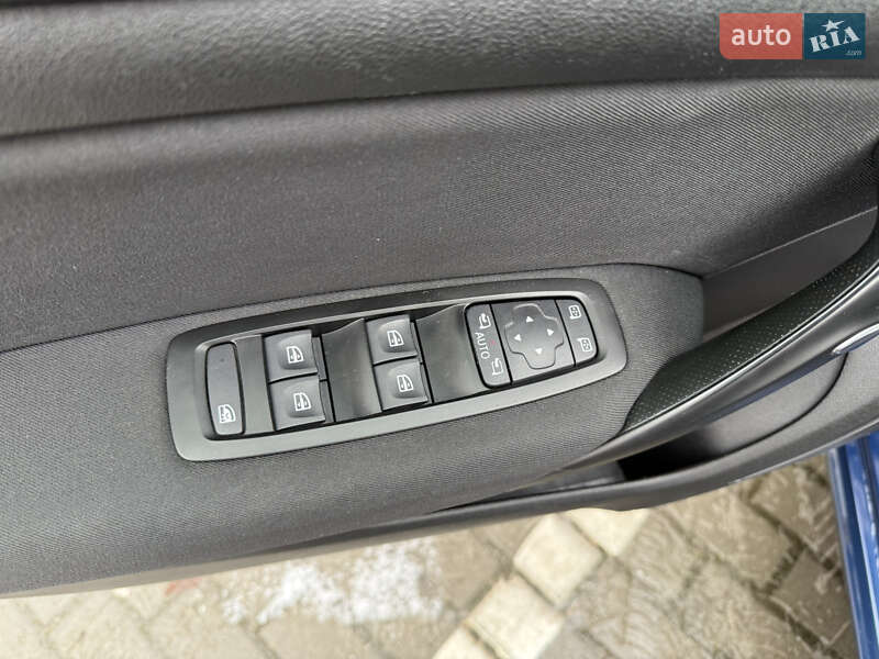 Универсал Renault Megane 2018 в Луцке фото 20 Универсал Renault Megane 2018 в Луцке