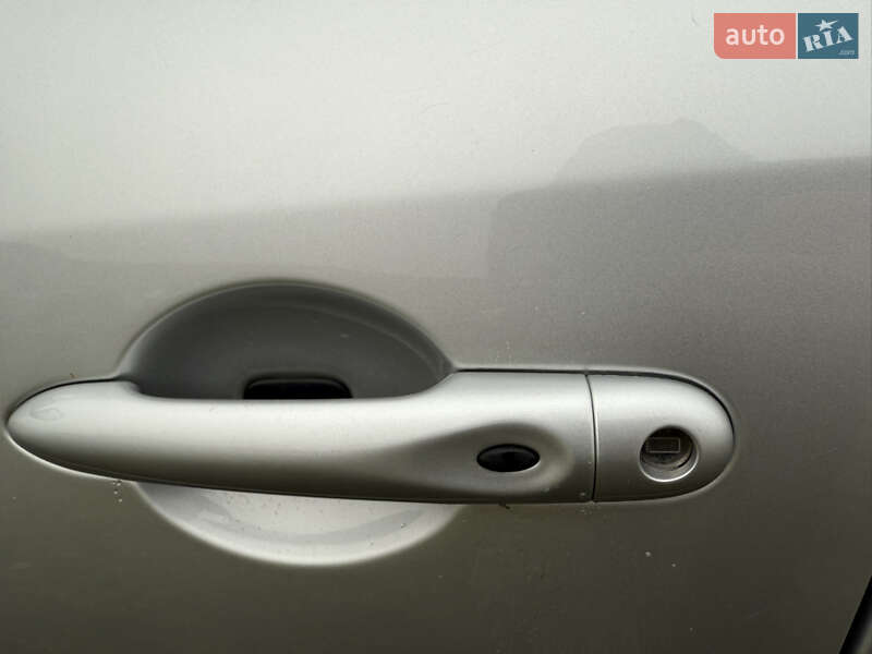 Универсал Renault Megane 2015 в Луцке фото 18 Универсал Renault Megane 2015 в Луцке