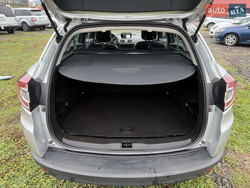 Универсал Renault Megane 2015 в Луцке фото 42 Универсал Renault Megane 2015 в Луцке