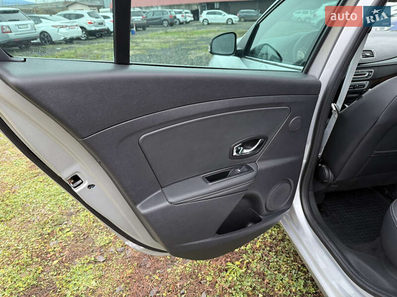 Универсал Renault Megane 2015 в Луцке фото 46 Универсал Renault Megane 2015 в Луцке