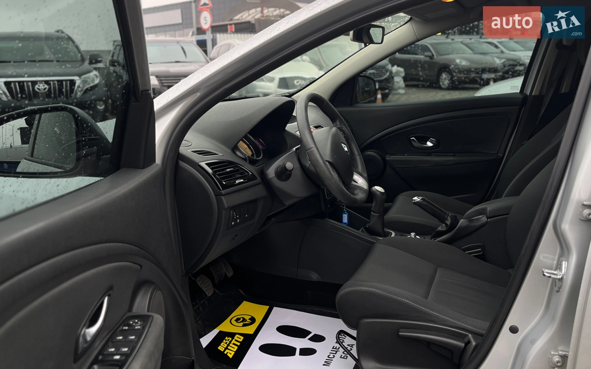 2010 Renault Megane - мініатюра 17