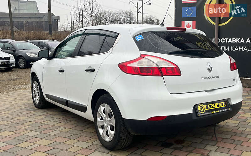 Хэтчбек Renault Megane 2011 в Стрые