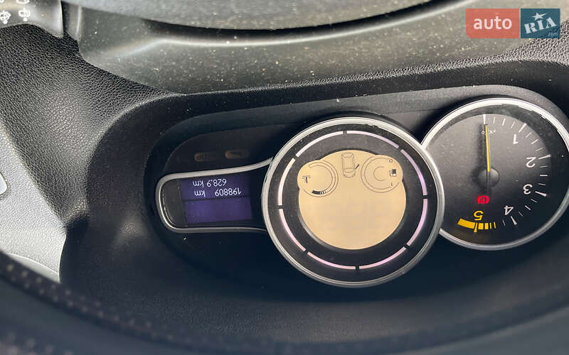 Хэтчбек Renault Megane 2011 в Стрые