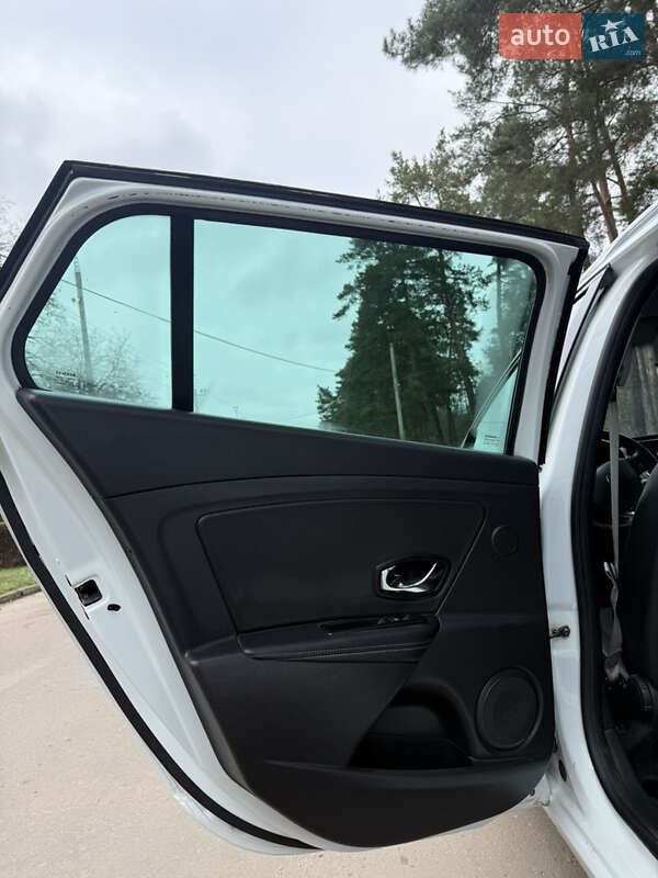 Универсал Renault Megane 2015 в Кропивницком фото 17 Универсал Renault Megane 2015 в Кропивницком