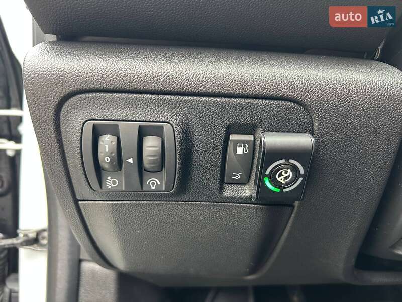 Седан Renault Megane 2019 в Одессе фото 16 Седан Renault Megane 2019 в Одессе