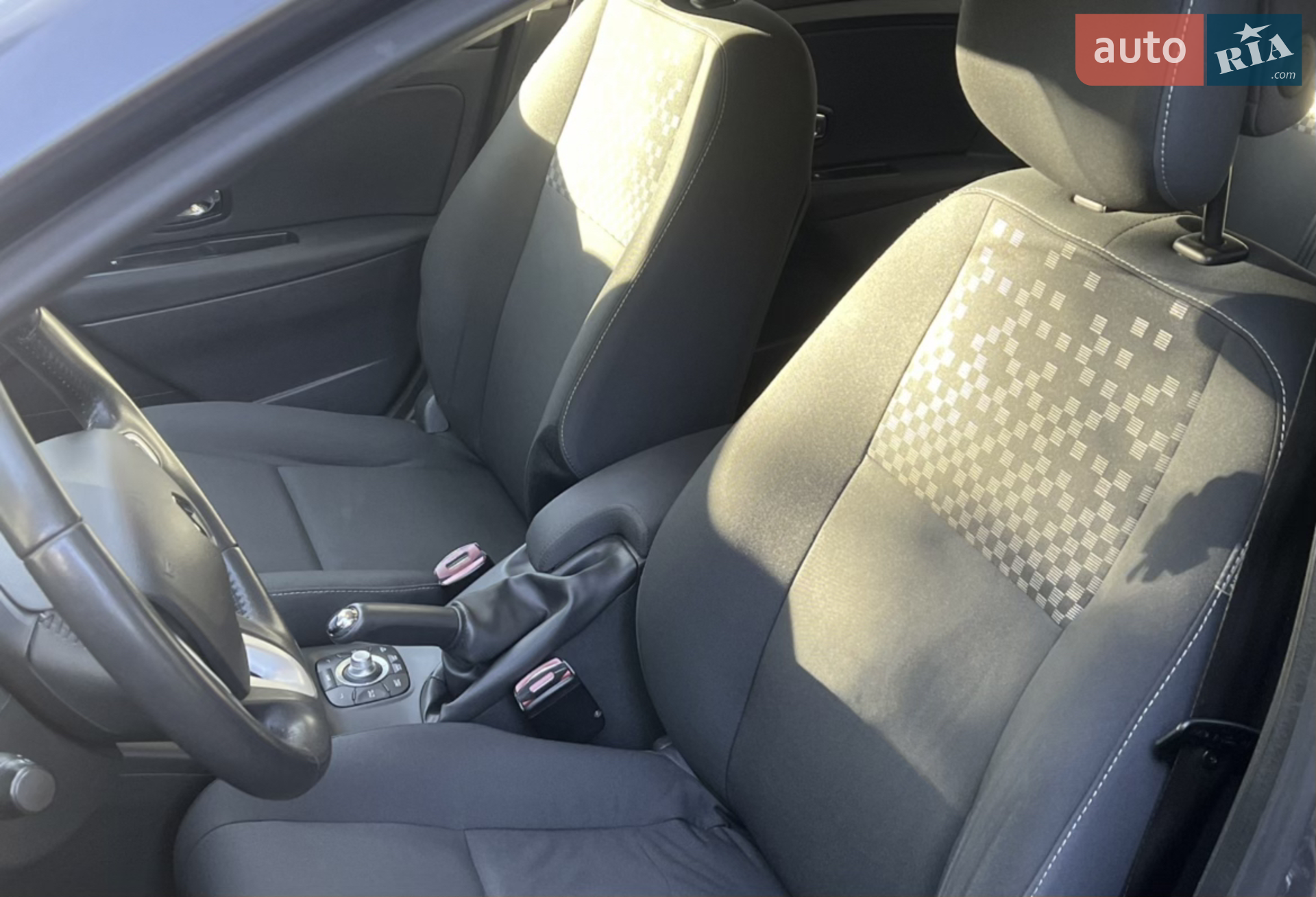 2012 Renault Megane - мініатюра 21