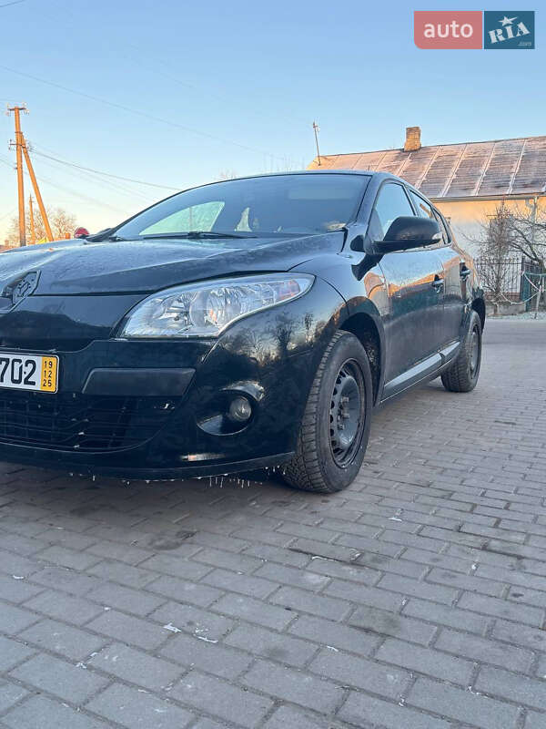 Хетчбек Renault Megane 2011 в Радивиліві фото Хетчбек Renault Megane 2011 в Радивиліві