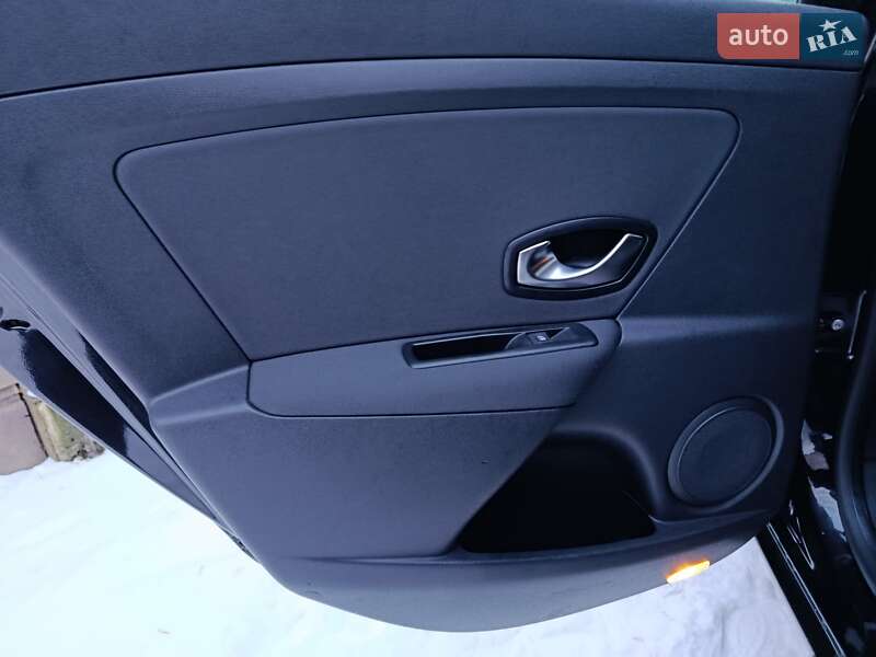 Універсал Renault Megane 2011 в Полтаві фото 48 Універсал Renault Megane 2011 в Полтаві