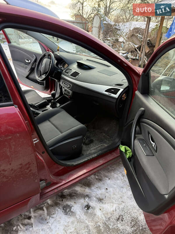 Універсал Renault Megane 2014 в Володимирі