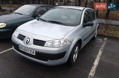 Хэтчбек Renault Megane 2003 в Долине
