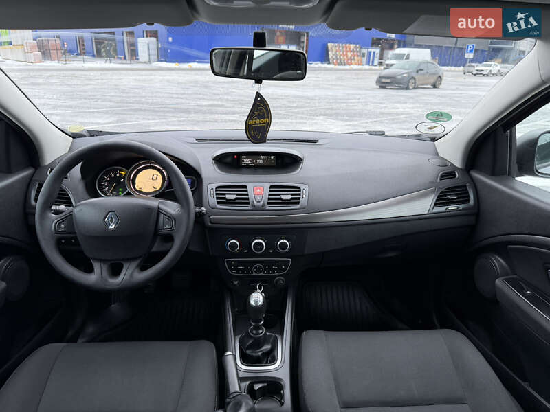 Універсал Renault Megane 2010 в Полтаві фото 73 Універсал Renault Megane 2010 в Полтаві