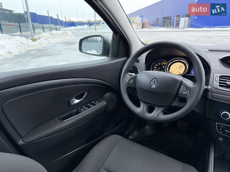 Універсал Renault Megane 2010 в Полтаві фото 80 Універсал Renault Megane 2010 в Полтаві