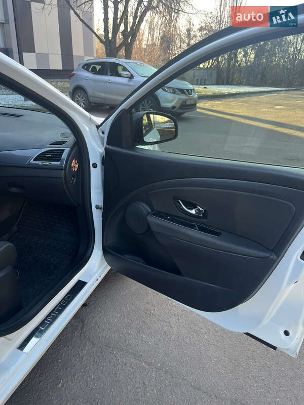 Універсал Renault Megane 2015 в Житомирі фото 17 Універсал Renault Megane 2015 в Житомирі