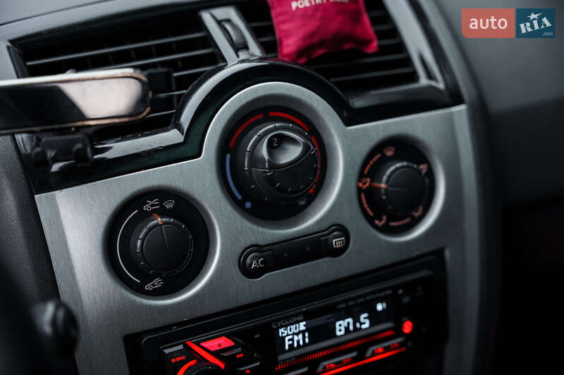 Кабріолет Renault Megane 2004 в Києві