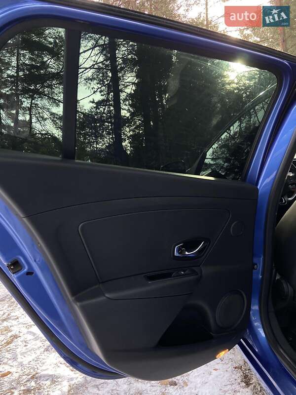 Универсал Renault Megane 2012 в Рава-Русской фото 29 Универсал Renault Megane 2012 в Рава-Русской