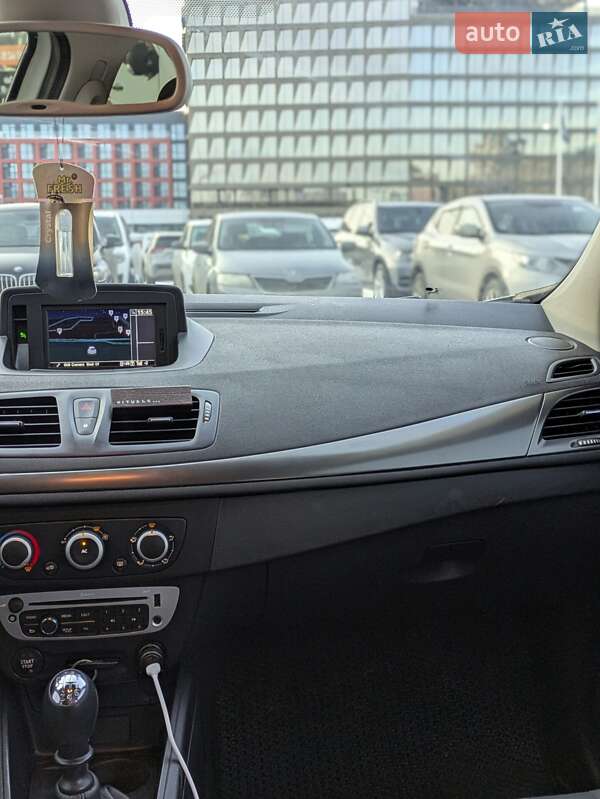 Хэтчбек Renault Megane 2014 в Львове фото 15 Хэтчбек Renault Megane 2014 в Львове