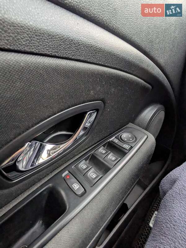 Хэтчбек Renault Megane 2014 в Львове фото 9 Хэтчбек Renault Megane 2014 в Львове