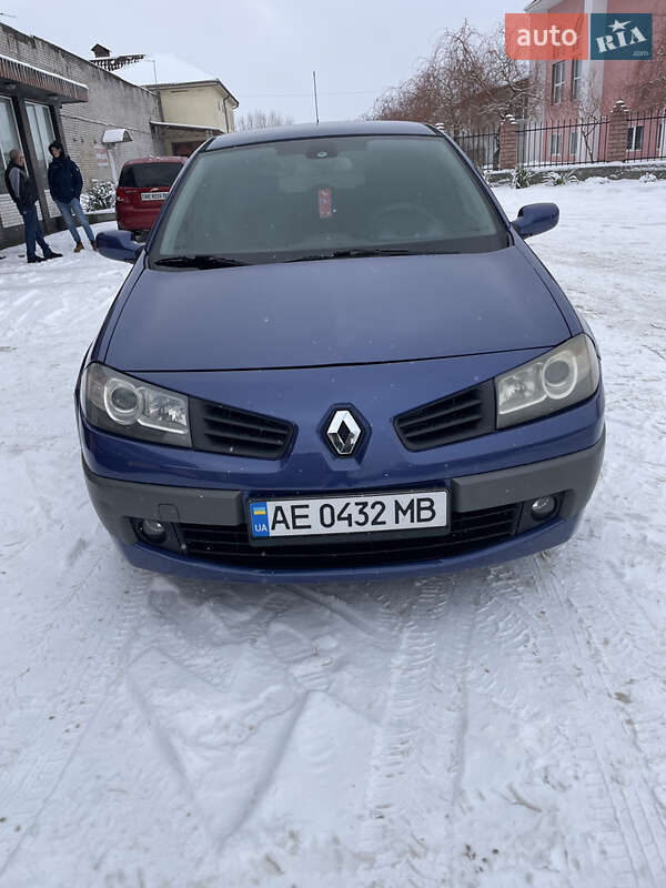 Хэтчбек Renault Megane 2004 в Каменском фото 2 Хэтчбек Renault Megane 2004 в Каменском