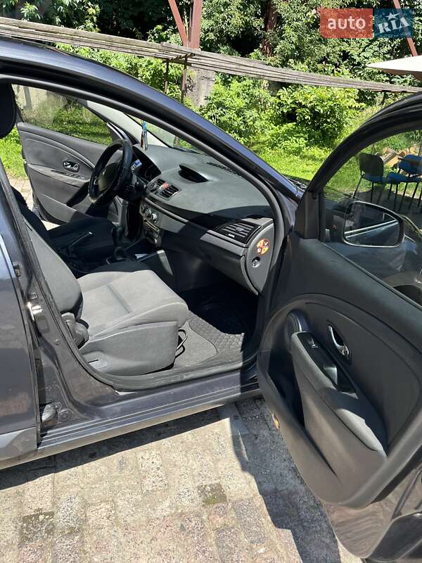 Универсал Renault Megane 2011 в Рахове