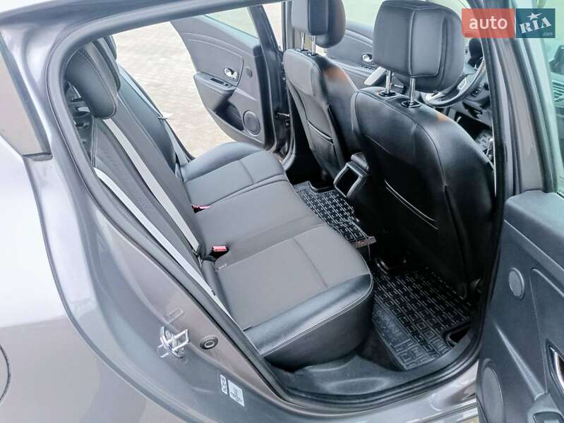Хэтчбек Renault Megane 2012 в Дубно фото 21 Хэтчбек Renault Megane 2012 в Дубно