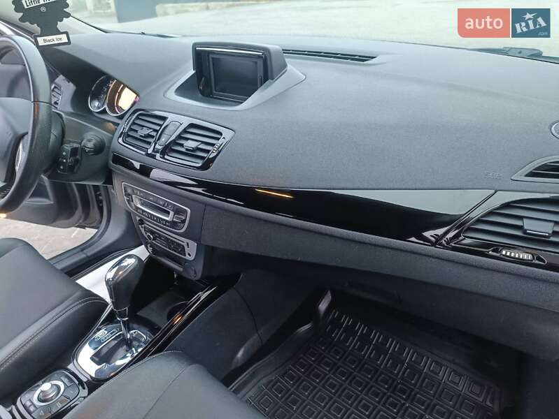 Хэтчбек Renault Megane 2012 в Дубно фото 27 Хэтчбек Renault Megane 2012 в Дубно