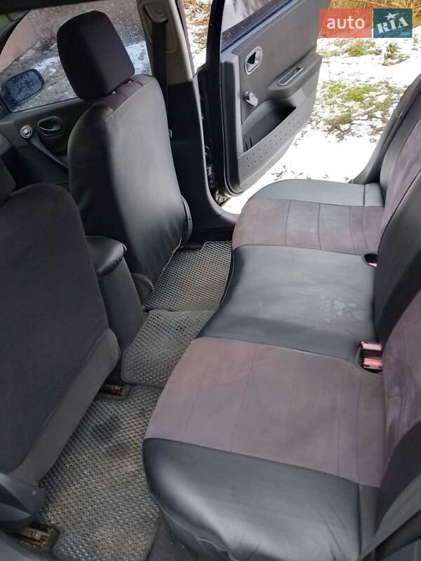 Седан Renault Megane 2004 в Днепре фото 12 Седан Renault Megane 2004 в Днепре