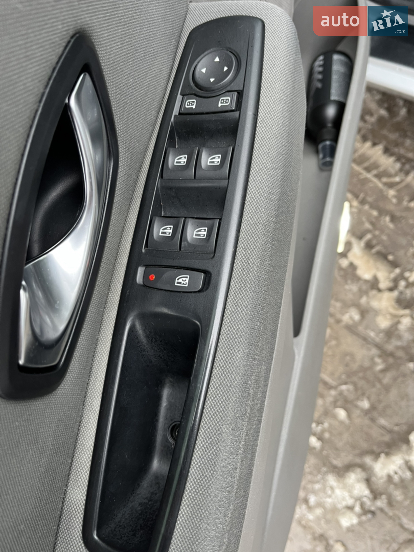 2010 Renault Megane - мініатюра 11