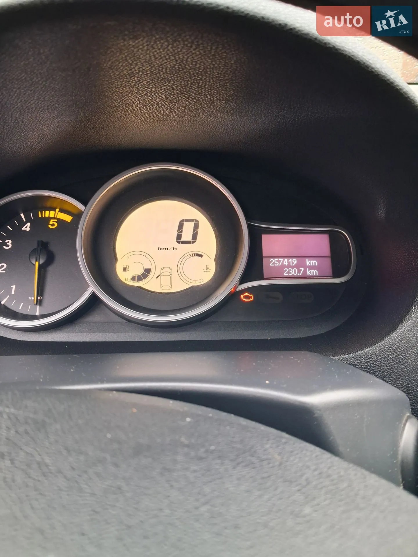 2010 Renault Megane - мініатюра 11