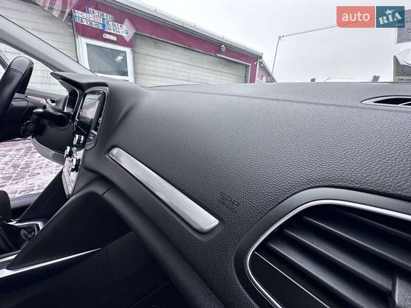 Хэтчбек Renault Megane 2017 в Львове фото 26 Хэтчбек Renault Megane 2017 в Львове