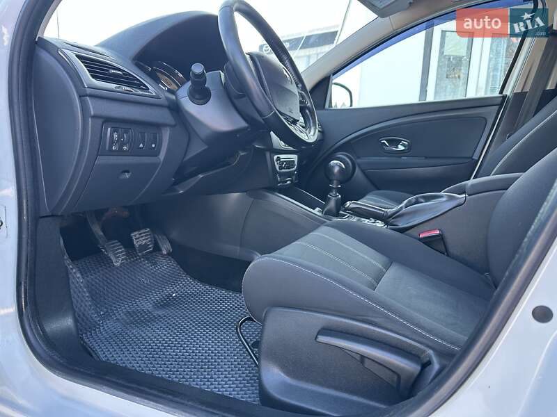 Универсал Renault Megane 2014 в Киеве