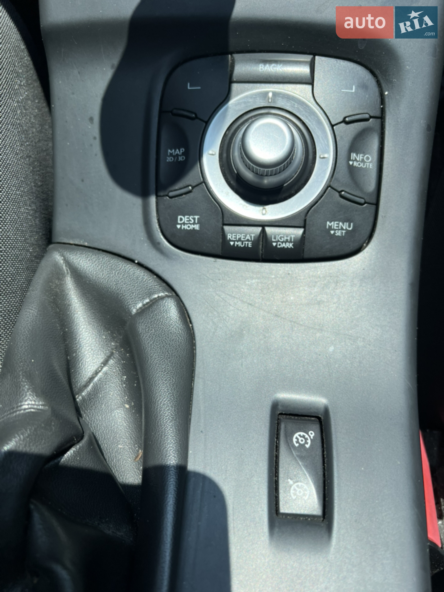 2012 Renault Megane - мініатюра 12
